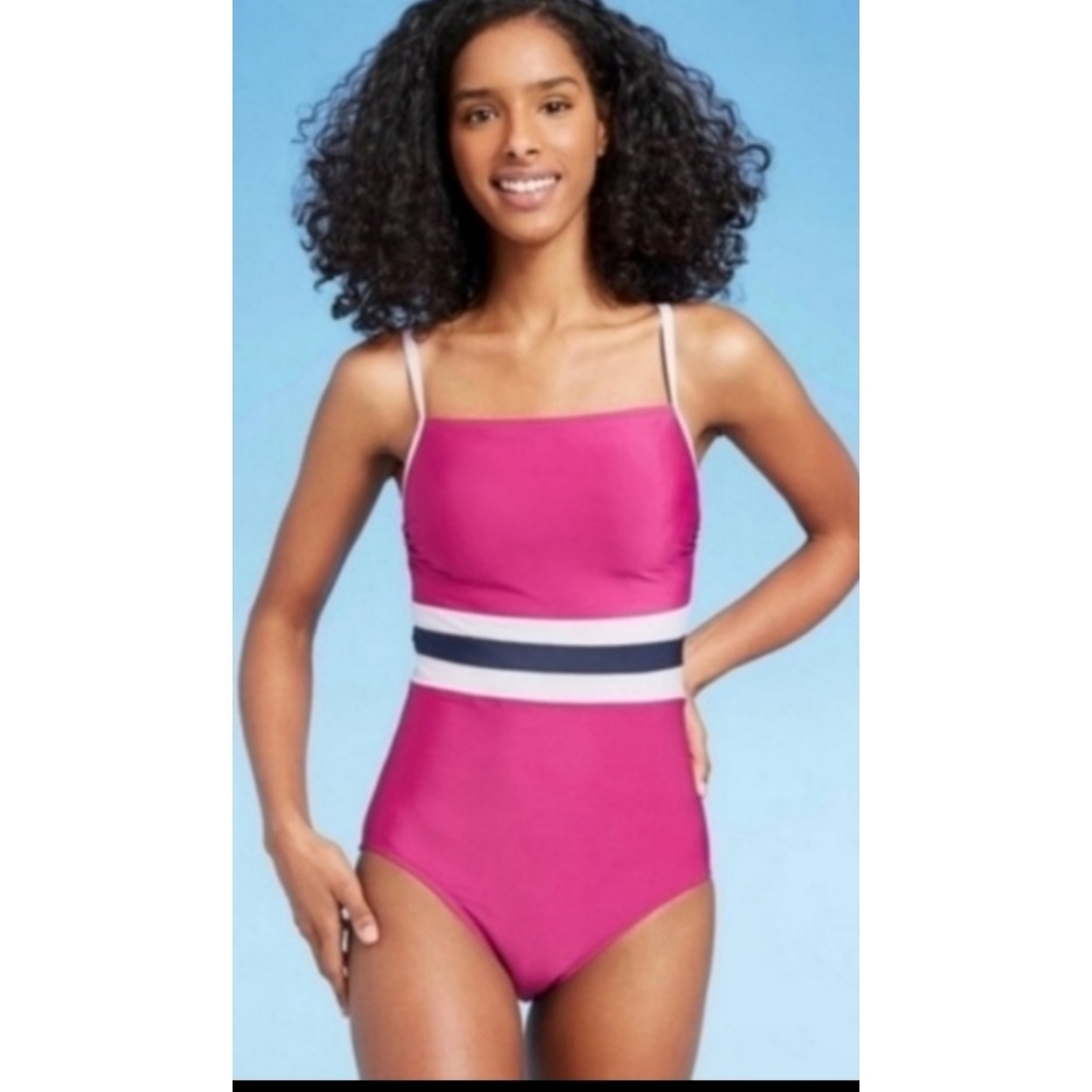 All in Motion Square neck one piece swimsuit Pink Size L
